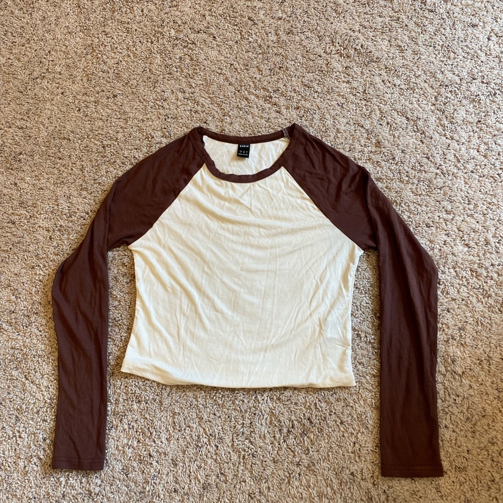 Two-toned long sleeve shirt